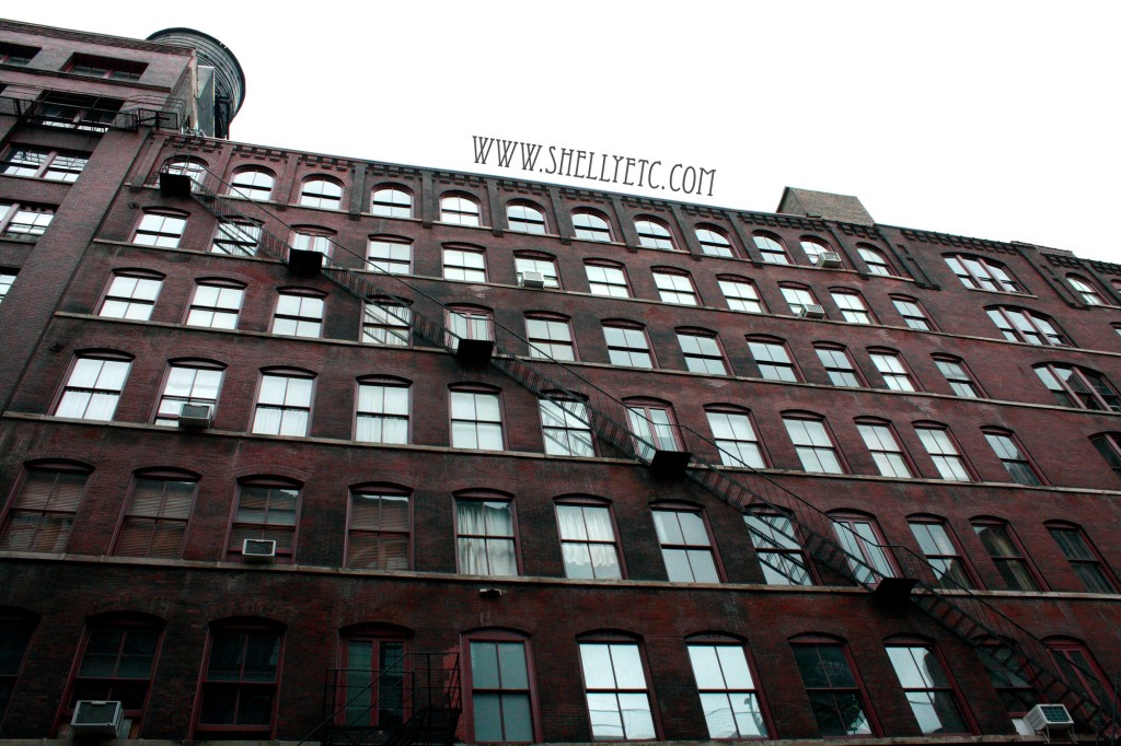 New - red escape (Chicago)